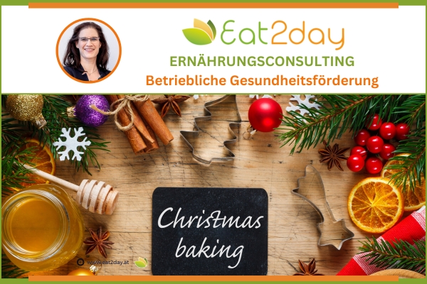 BGF Weihnachtsbäckerei und Zutaten leigen auf einer Tischplatte